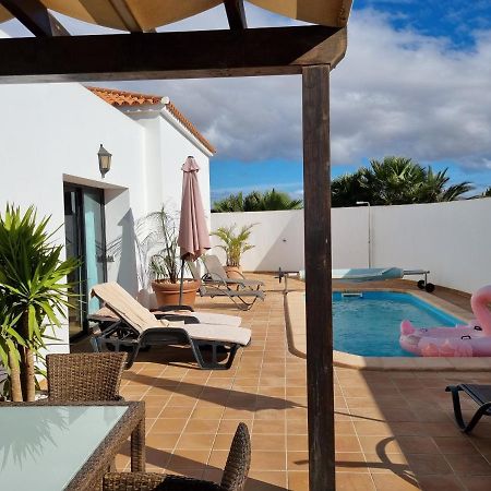 Beautiful Spacious Villa With Private Heated Pool In Lajares Exteriér fotografie