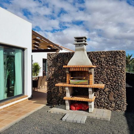 Beautiful Spacious Villa With Private Heated Pool In Lajares Exteriér fotografie