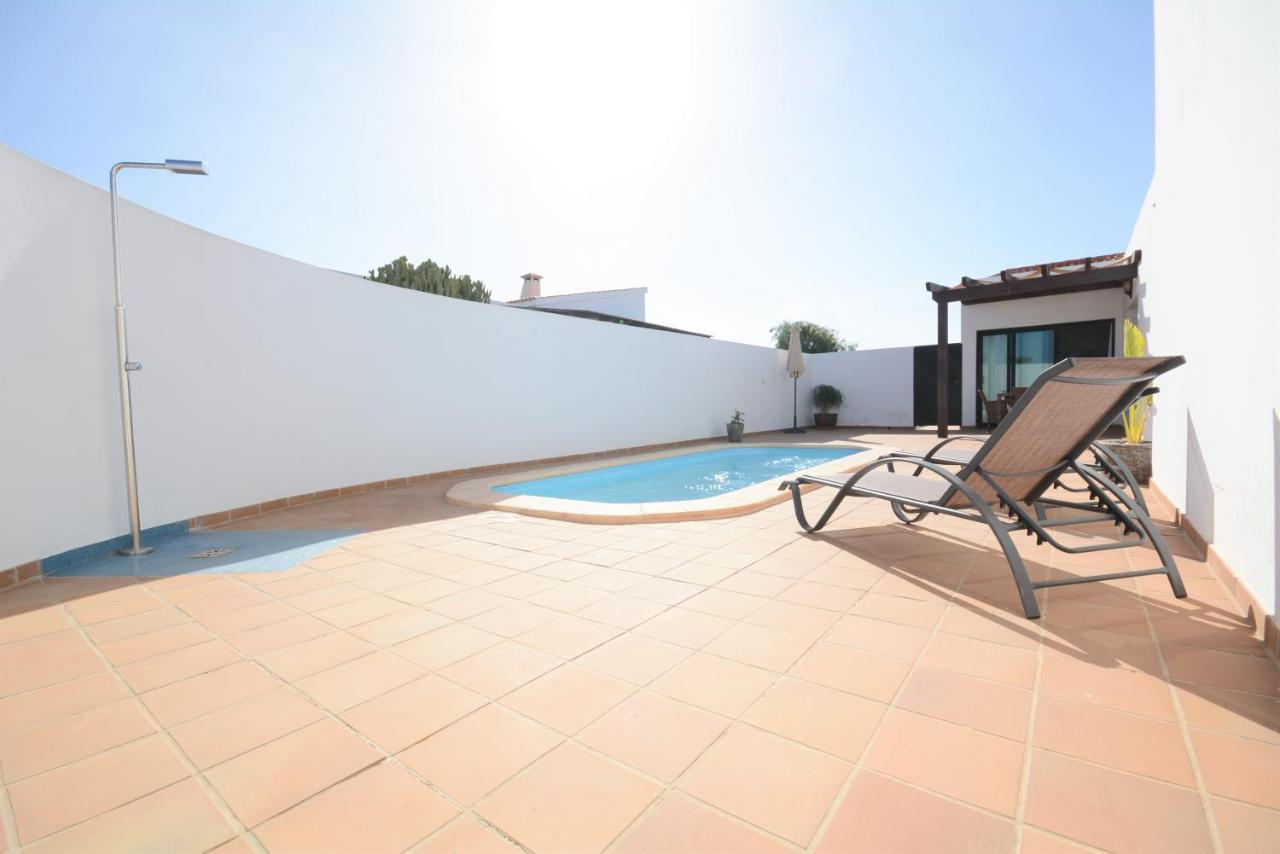 Beautiful Spacious Villa With Private Heated Pool In Lajares Exteriér fotografie