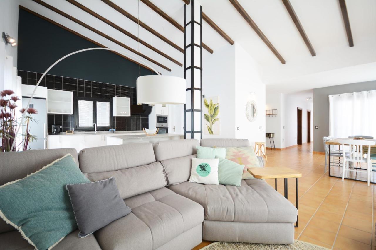 Beautiful Spacious Villa With Private Heated Pool In Lajares Exteriér fotografie