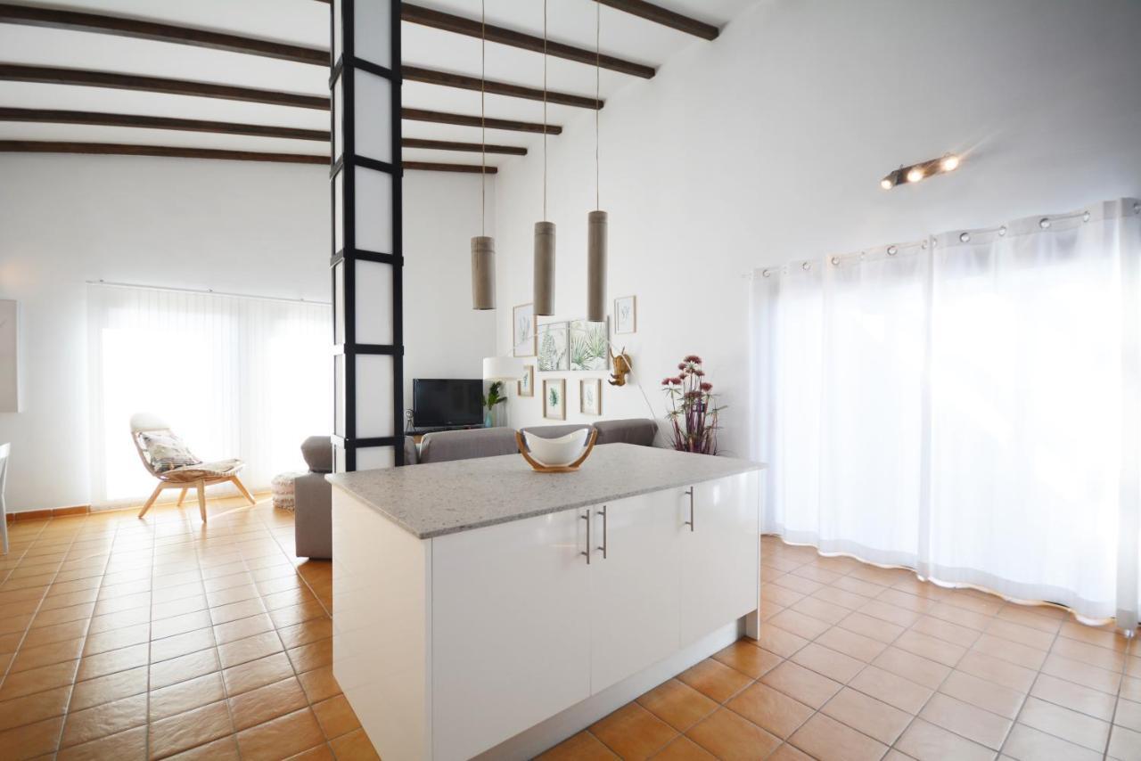 Beautiful Spacious Villa With Private Heated Pool In Lajares Exteriér fotografie