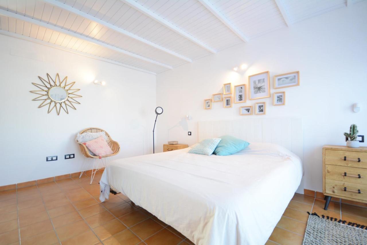 Beautiful Spacious Villa With Private Heated Pool In Lajares Exteriér fotografie
