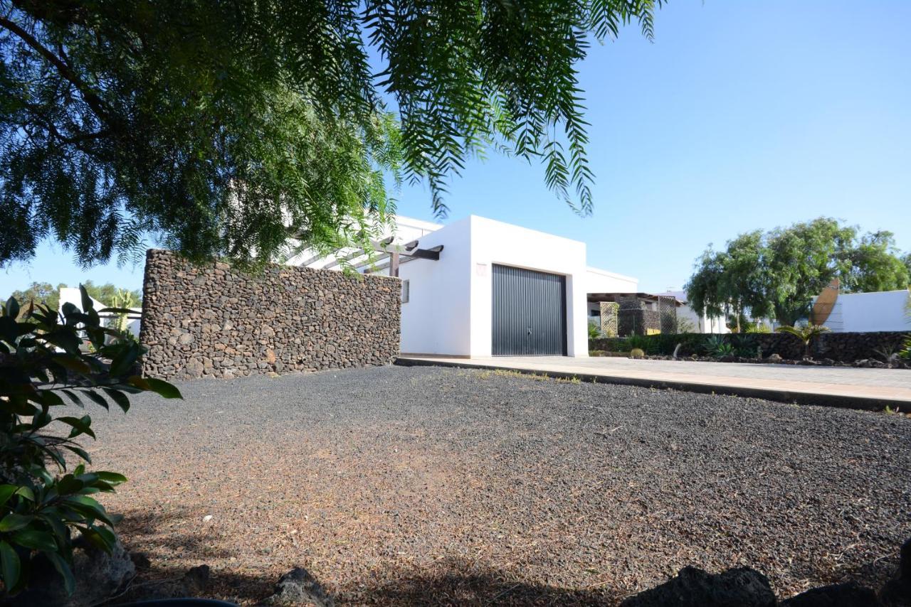 Beautiful Spacious Villa With Private Heated Pool In Lajares Exteriér fotografie