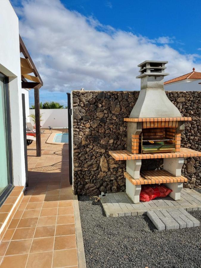 Beautiful Spacious Villa With Private Heated Pool In Lajares Exteriér fotografie